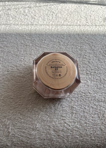 Beden Fenty Beauty Pudra
