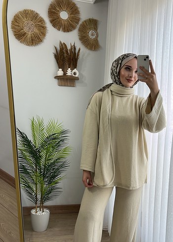 Bej Kadın Şallı Rahat ve Şık Takım - Görsel 3