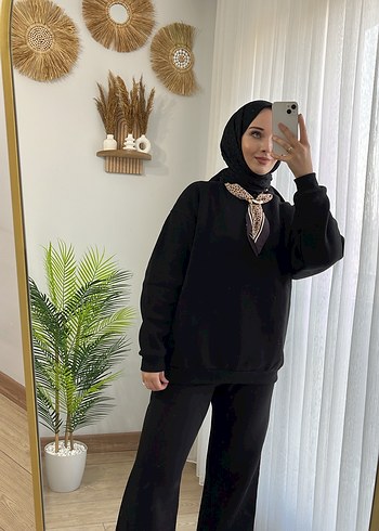 Siyah Fular detaylı eşofman takımı - Görsel 6