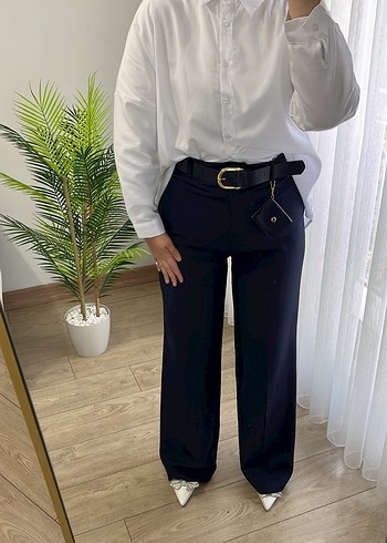 Beyaz Uzun Kollu Yüksek Yakalı Kadın Gömlek - Görsel 3