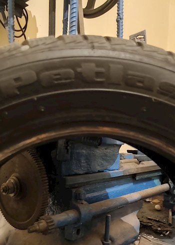 W651 Model Lastik 185/65 R15 88H - Görsel 4