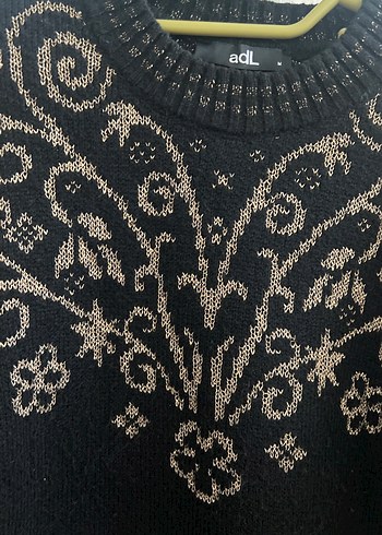 Gold Nakışlı Siyah Örgü Kadın Kazak - Görsel 2