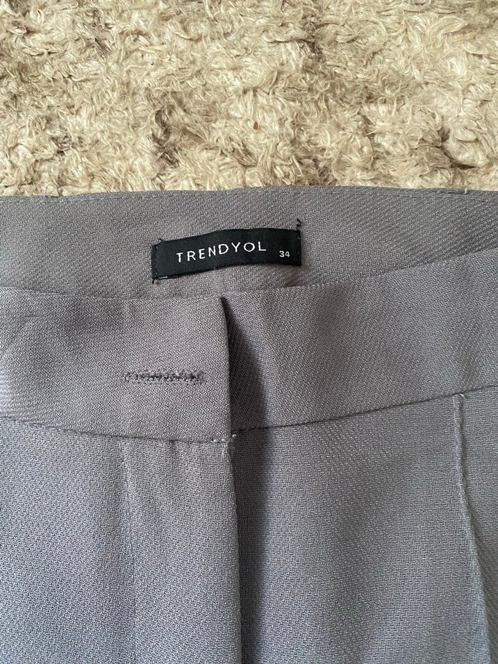 Gri Pilili Midi Kumaş Kadın Pantolon - Görsel 2