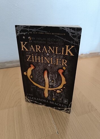 Karanlık zihinler serisi 1. Kitap