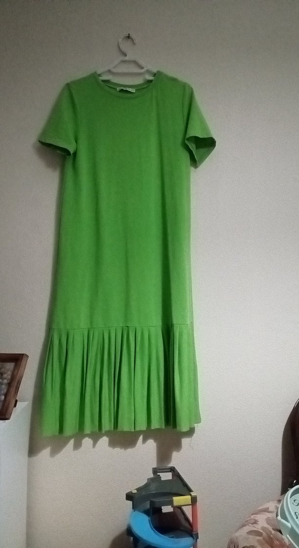 Yeşil Piliseli Uzun Kadın Elbise - Görsel 2