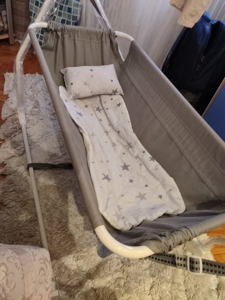 Holmen Marmaris Hamak
Gri Bebek Beşiği ve Yıldız Desenli Minder - Görsel 2