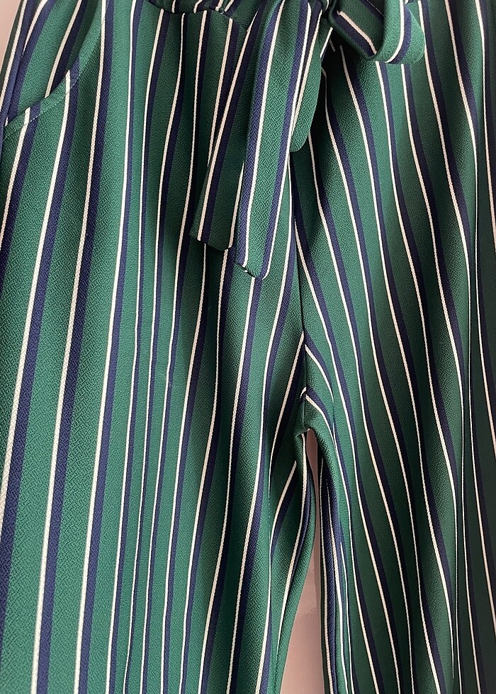 Çizgili Likralı Yeşil Pantolon - Görsel 3