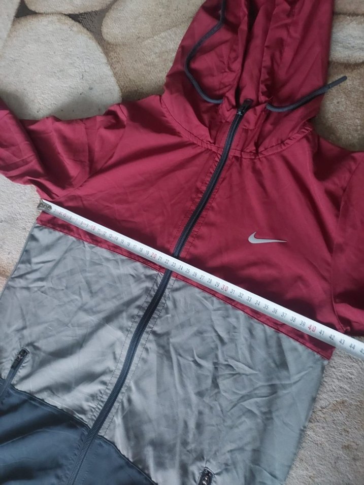 Nike Kapüşonlu Rüzgarlık - Görsel 2
