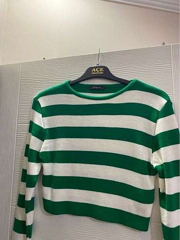 Trendyol & Milla Crop kazak