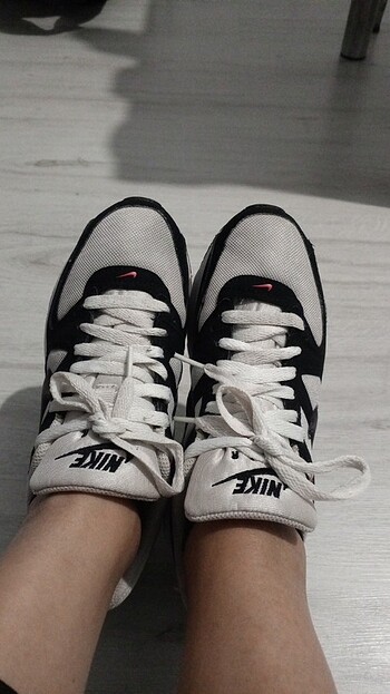 Nike Orjinal nike bayan ayakkabı