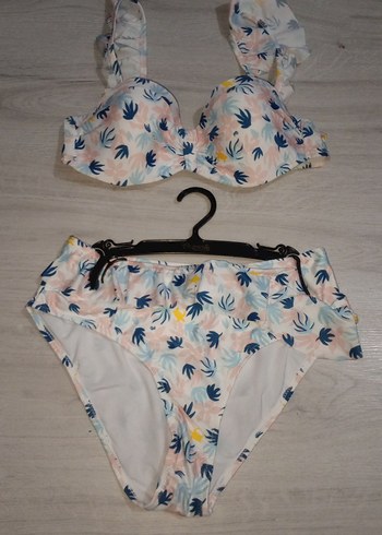Kadın Pastel Renkli Volanlı Mini Bikini