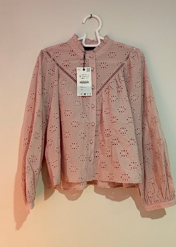 s Beden ZARA PEMBE YENİ ÜRÜN ORİJİNAL FİSTO İŞLEMELİ GÖMLEK