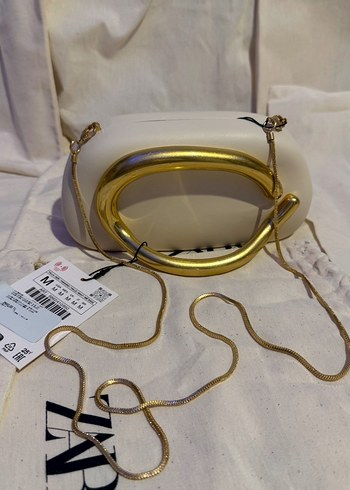 ZARA ETİKETLİ ALTIN KLİPSLİ KUTU ÇANTA CLUTCH