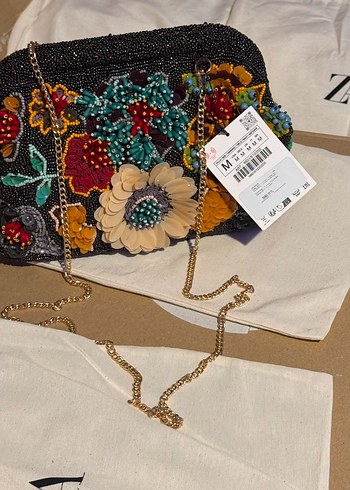 ZARA ORİJİNAL SIFIR VE ETİKETLİ BONCUKLU EL ÇANTASI YENİ SEZON