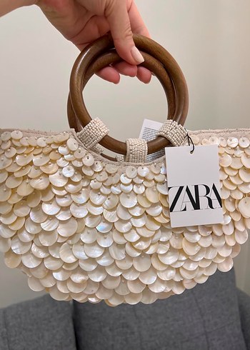 ZARA SEDEF EFEKLTİ APLİKELİ ÇANTA ORİJİNAL VE SIFIR