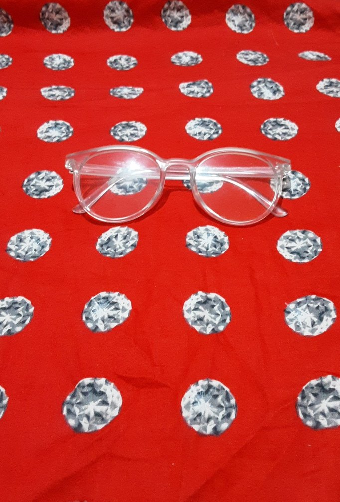 Şeffaf Kadın Gözlüğü - Görsel 3
