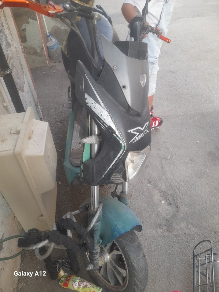 Turuncu Baskılı Plastik Motosiklet Dizlik - Görsel 5