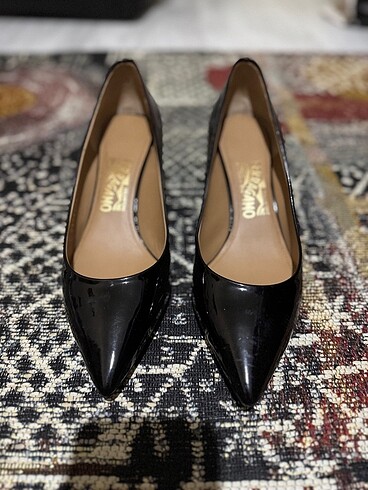 Salvatore Ferragamo 39,5