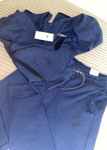 Lacivert Nike Tech - Görsel 2