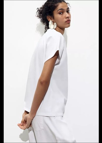 Kadın Beyaz Kısa Kollu Pamuklu Tişört - Görsel 2