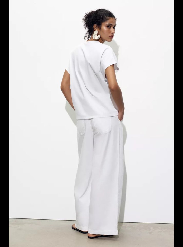 Kadın Beyaz Kısa Kollu Pamuklu Tişört - Görsel 3