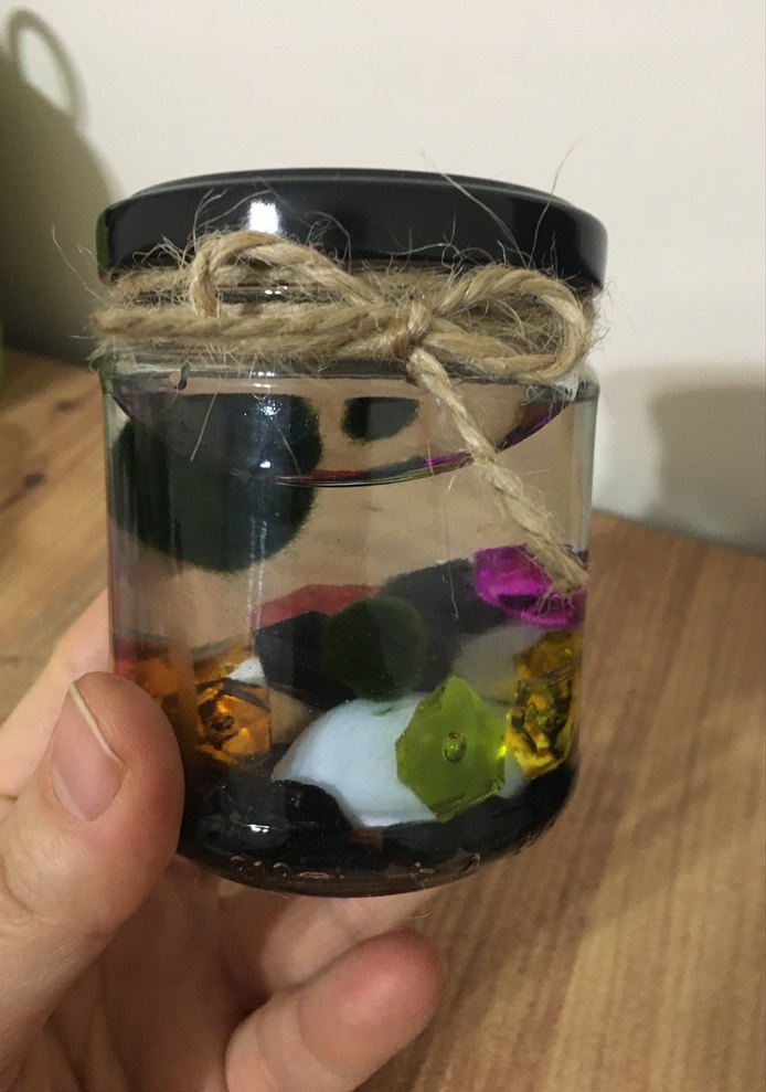 Renkli Taşlı Dekoratif Kavanozunda marimo şans yosunu - Görsel 3