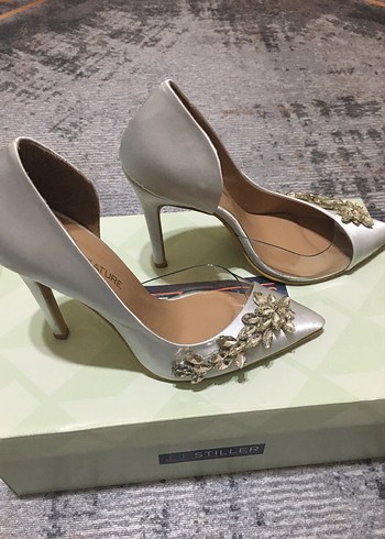 Griİşlemeli Saten Stiletto Gelin Ayakkabısı - Görsel 6