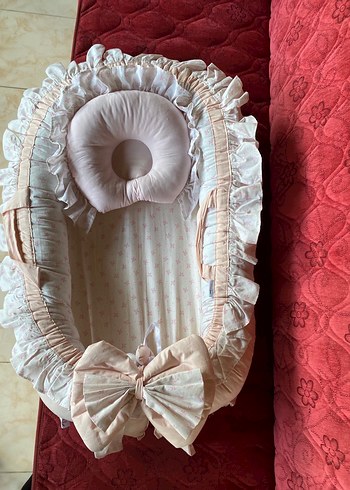 Nakışlı Pembe Bebek Uyku Yatağı - Görsel 3