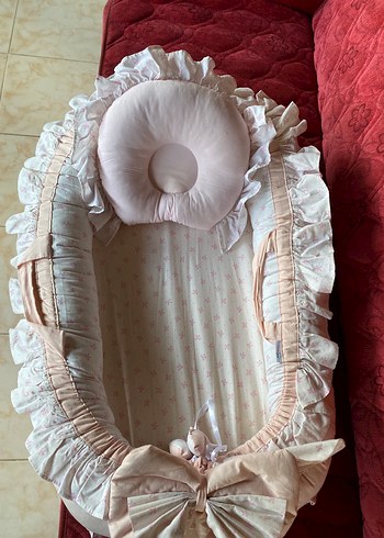 Nakışlı Pembe Bebek Uyku Yatağı - Görsel 9