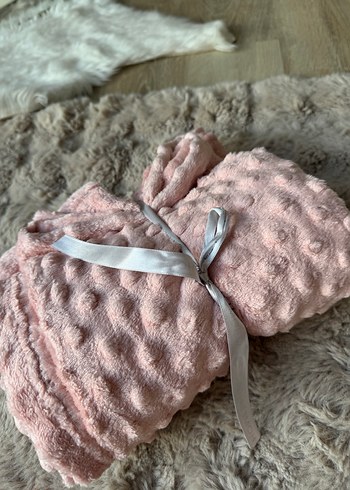 Pembe Tomurcuk Desenli Welsoft Peluş Çocuk Battaniyesi 90*110 cm - Görsel 7
