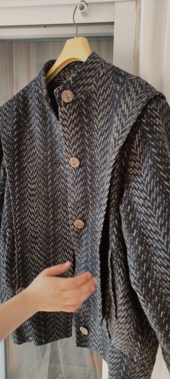 Düğmeli siyah üzeri beyaz desenli vintage Ceket M - Görsel 4