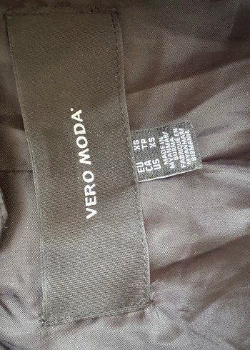 Siyah Kapüşonlu Kadın Kışlık Şişme Mont Xs-S Beden için Uyumlu - Görsel 8