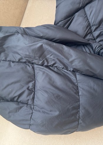 Siyah Kapüşonlu Kadın Kışlık Şişme Mont Xs-S Beden için Uyumlu - Görsel 9