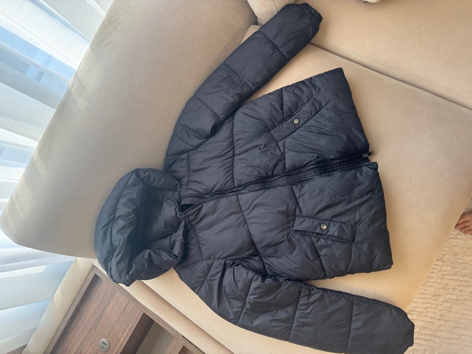 Siyah Kapüşonlu Kadın Kışlık Şişme Mont Xs-S Beden için Uyumlu - Görsel 3