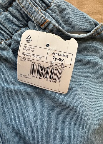 Kız Çocuk Beli Lastikli ve Düğmeli Açık Mavi Denim Etek 7-8 yaş - Görsel 4