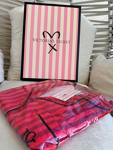 Victoria s Secret GECELİK