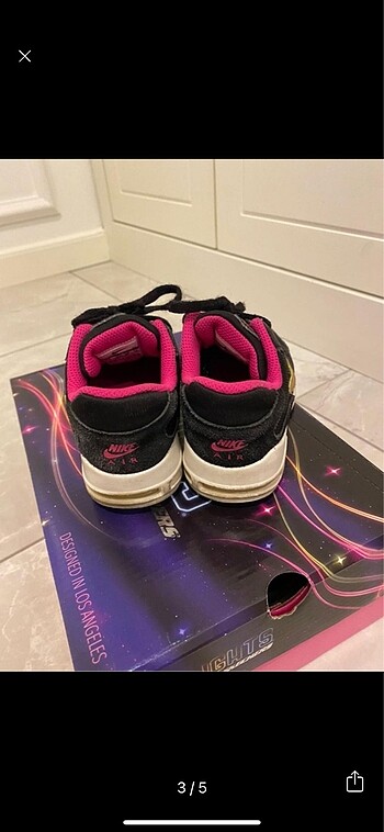 26 Beden Nike spor ayakkabı