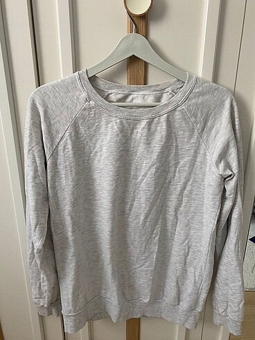 Basic Gri Sweatshirt Rahat ve Şık