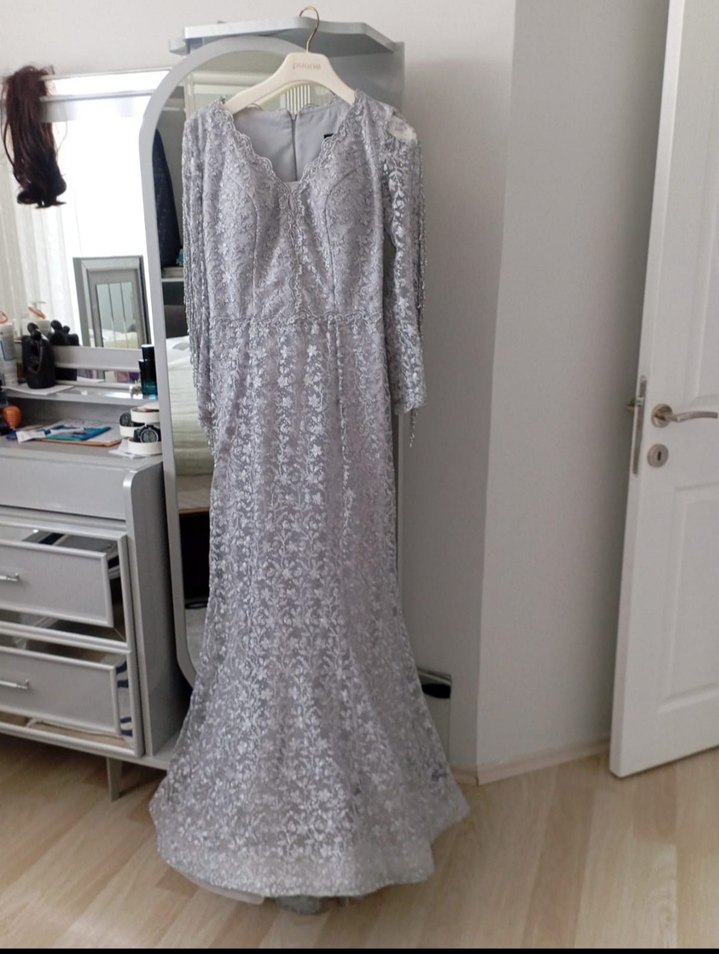 Gri Payetli Uzun Abiye Elbise - Görsel 2
