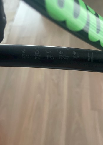 Beden Renk Yeşil-Koyu Tenis Raketi