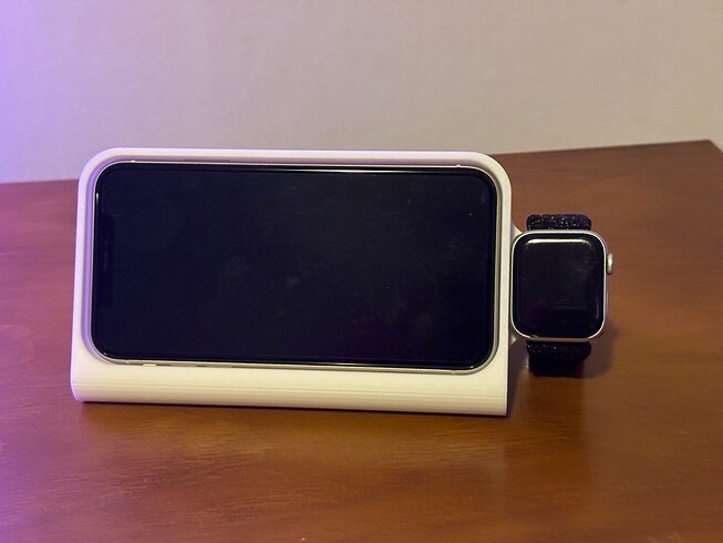 iPhone 15 Masa Standı (Magsafesiz)
