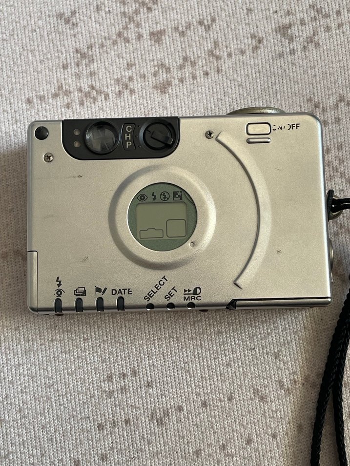 Canon Elph 2 Fotoğraf makinesi - Görsel 3