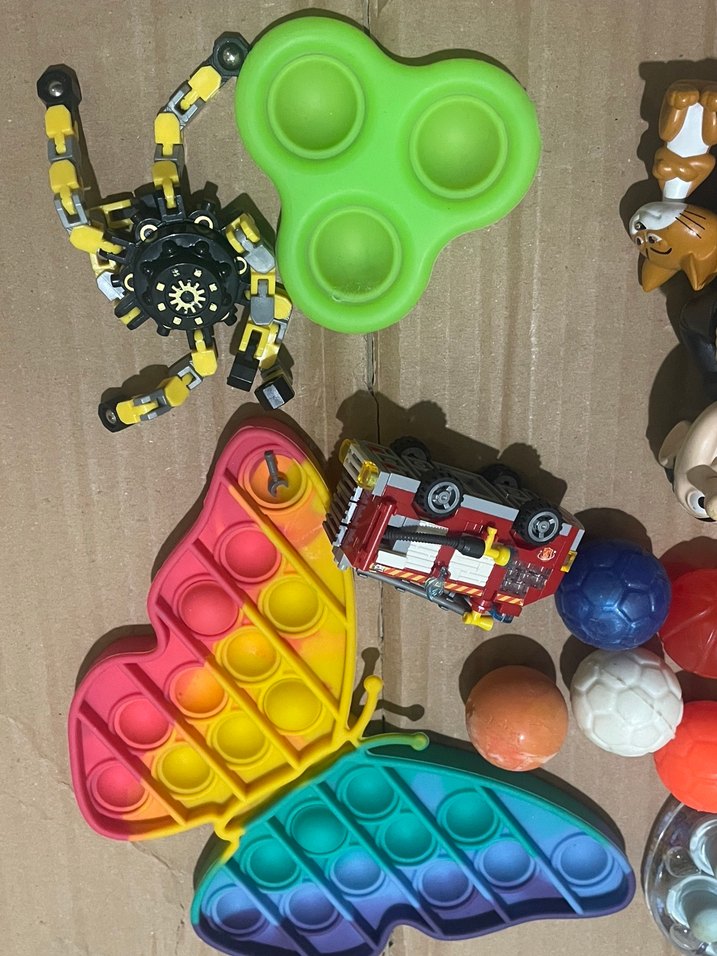 Çeşitli Renkli Oyuncak Seti - Görsel 4