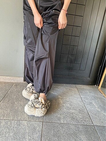 xs Beden Zara etiketli pantolon xs beden