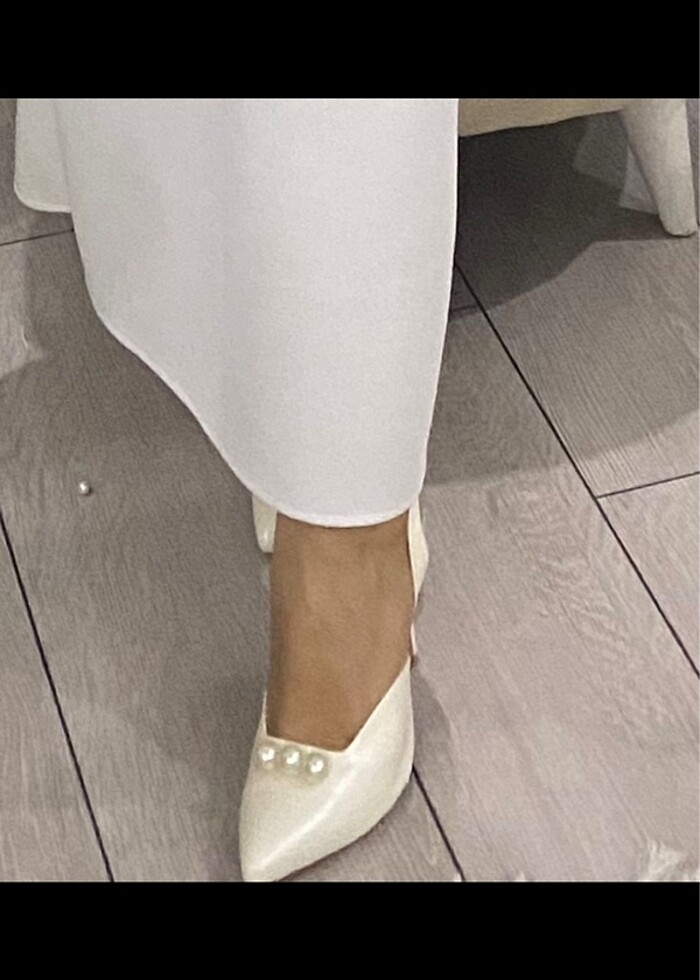 Beyaz topuklu gelin , nişan için ayakkabı - Görsel 3