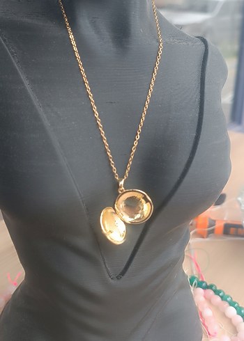 Diger Altın Renk Zincir Detaylı Kolye