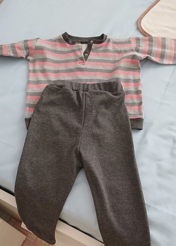 Gri Çizgili Örgü Bebek pijama Takımı - Görsel 2