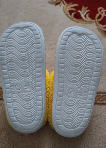 Kız Çocuk Renkli Desenli Sıcak Terlik - Görsel 3