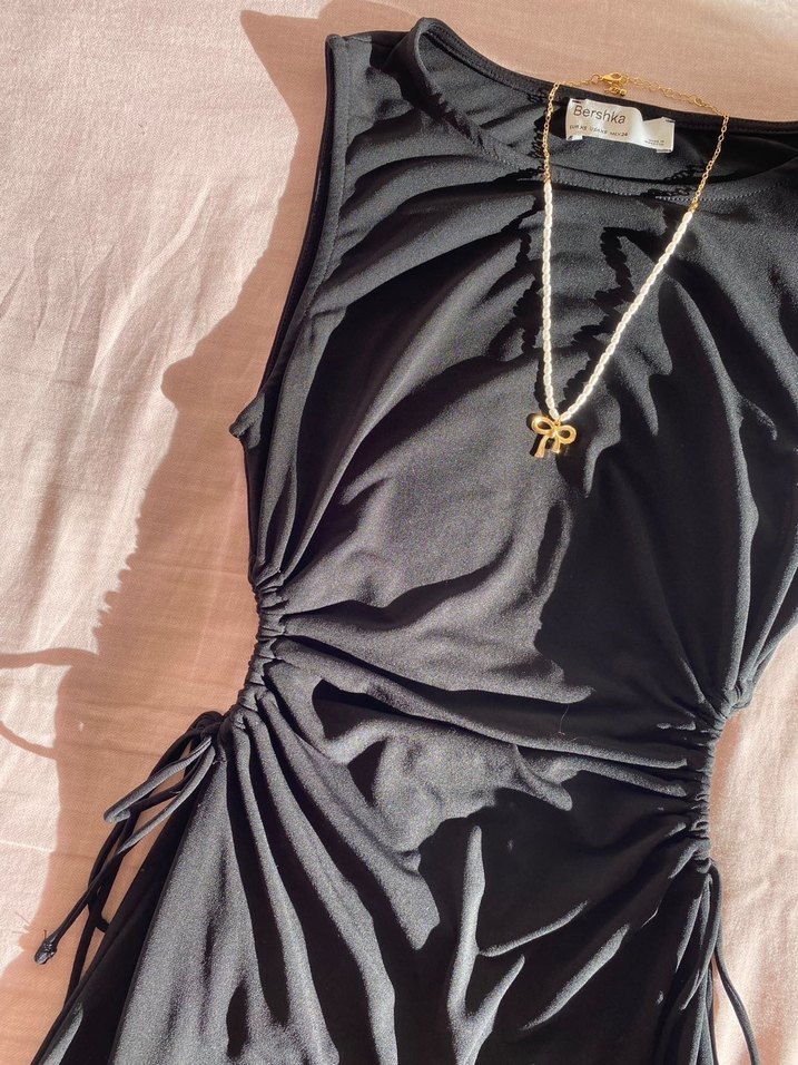 Bershka Yırtmaçlı Gece Elbisesi - Görsel 2