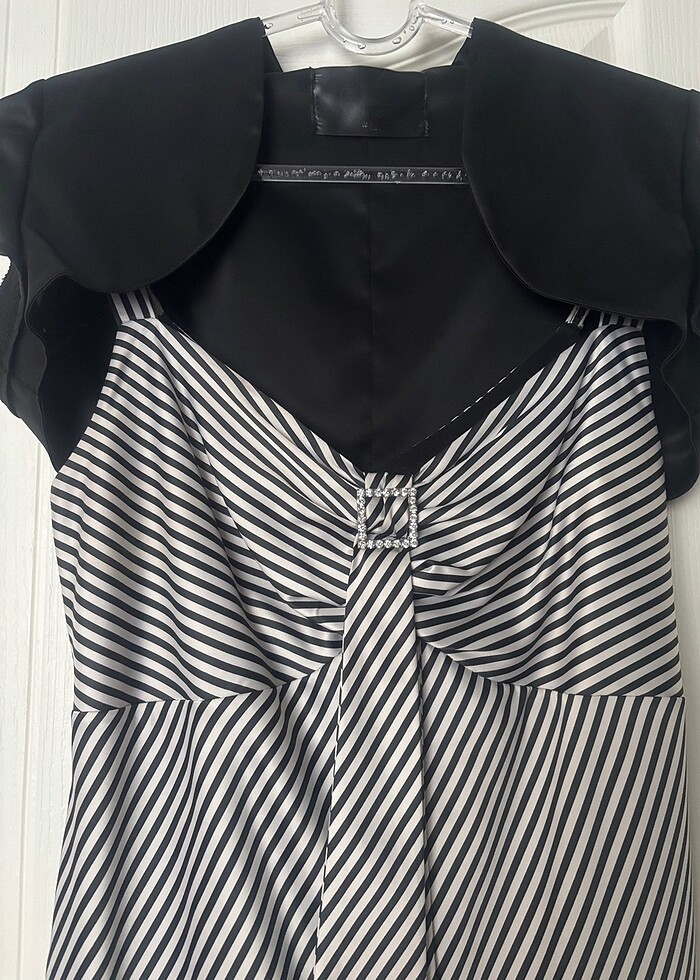 Çizgili elbise - Görsel 3